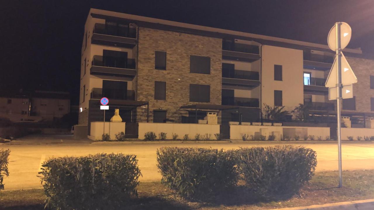 Apartment Petrovic เมดูลิน ภายนอก รูปภาพ